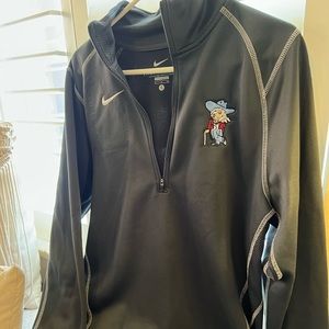 Nike therma fit pullover